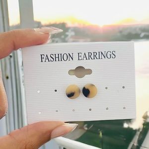 Marble stud earrings